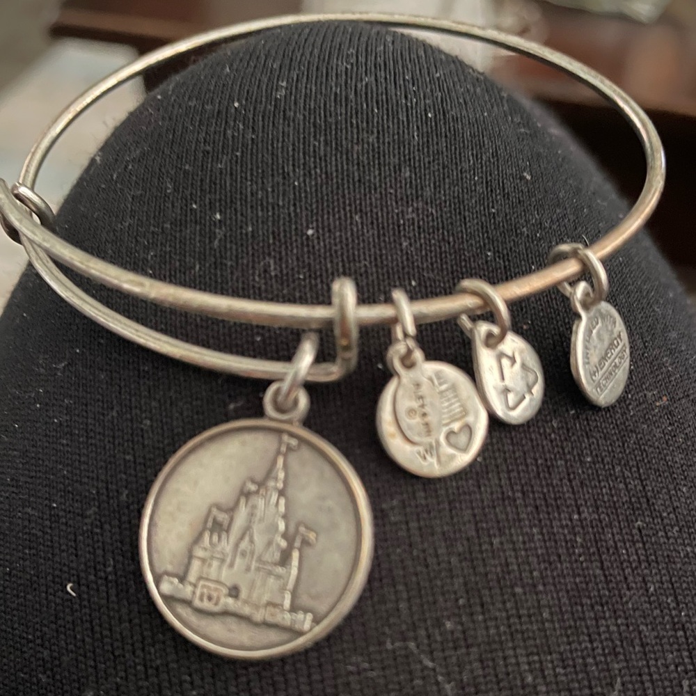 Alex and Ani CINDERELLA’S CASTLE bracelet.  Pre-owned, slightly tarnished. …